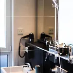 Ξενοδοχείο με διαμερίσματα Mood Contemporary Living 3*