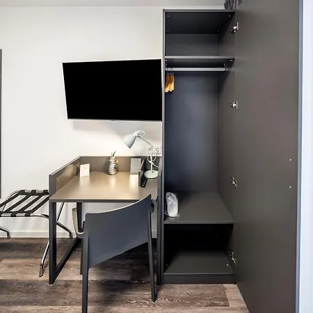Mood Contemporary Living 3* מאנהיים