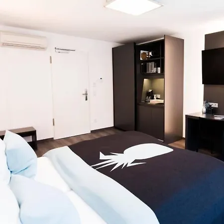 Mood Contemporary Living 3* מאנהיים