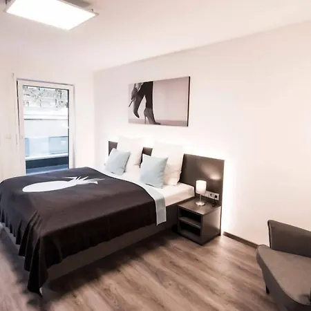 Mood Contemporary Living 3*