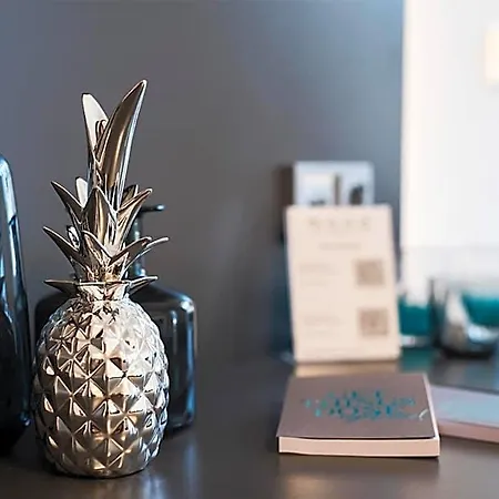 Mood Contemporary Living Апарт-отель