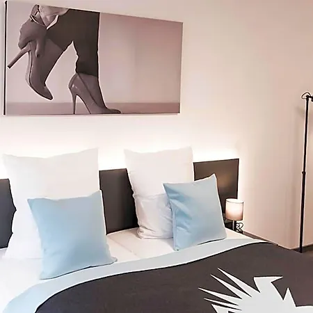 Апарт-отель Mood Contemporary Living