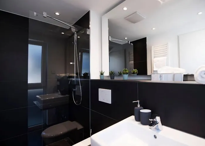 Mood Contemporary Living 3*